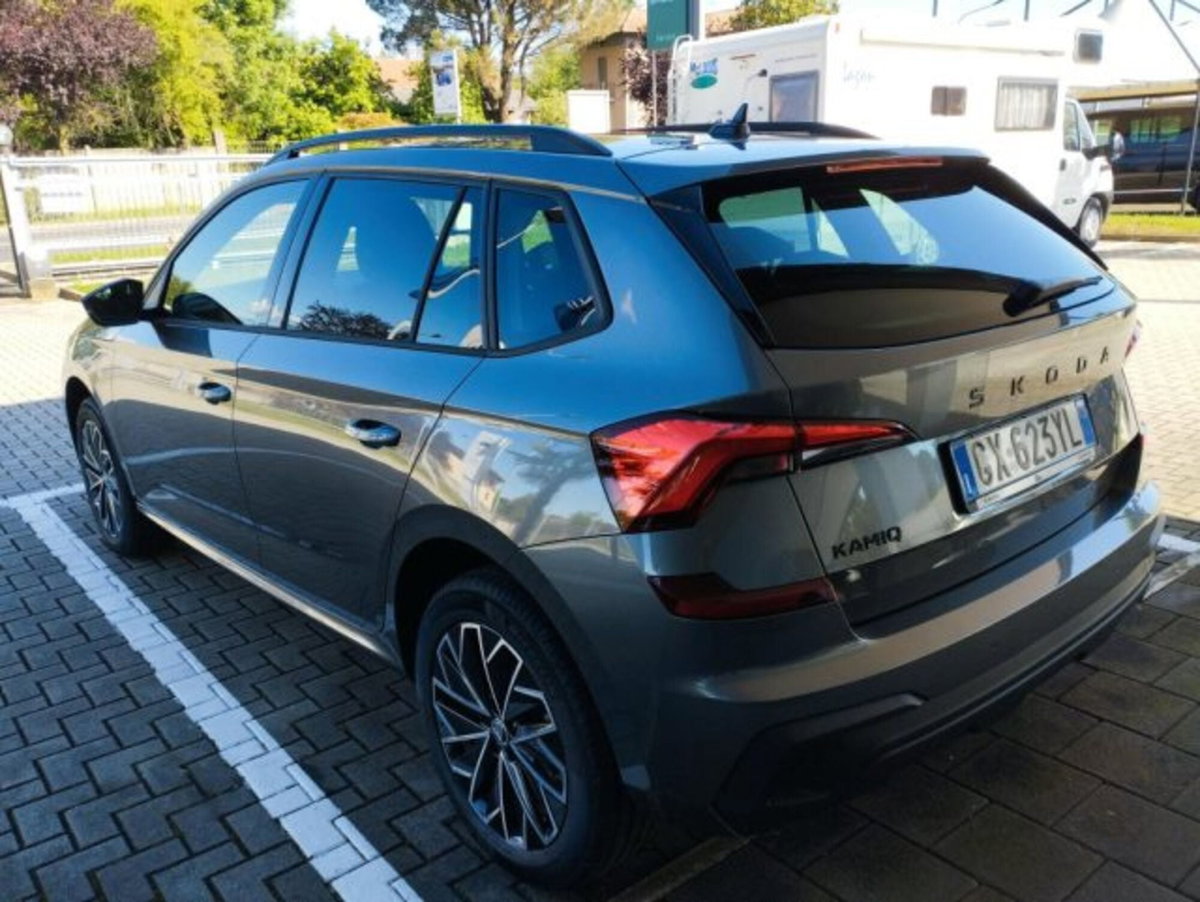 Skoda Kamiq 1.0 tsi Black Dots 95cv (6)