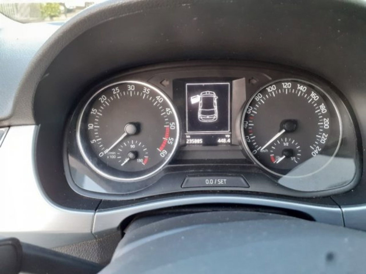 Skoda Fabia 1.4 TDI 75 CV Twin Color Design Edition Nero (11)