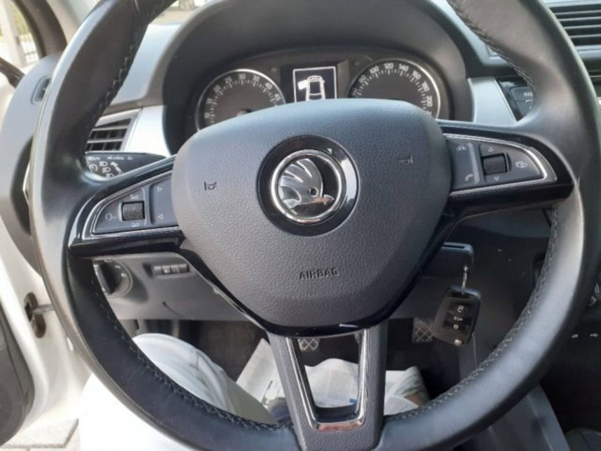 Skoda Fabia 1.4 TDI 75 CV Twin Color Design Edition Nero (12)