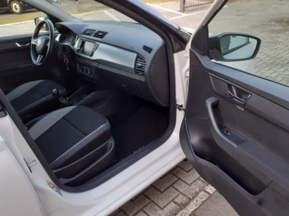 Skoda Fabia 1.4 TDI 75 CV Twin Color Design Edition Nero (6)