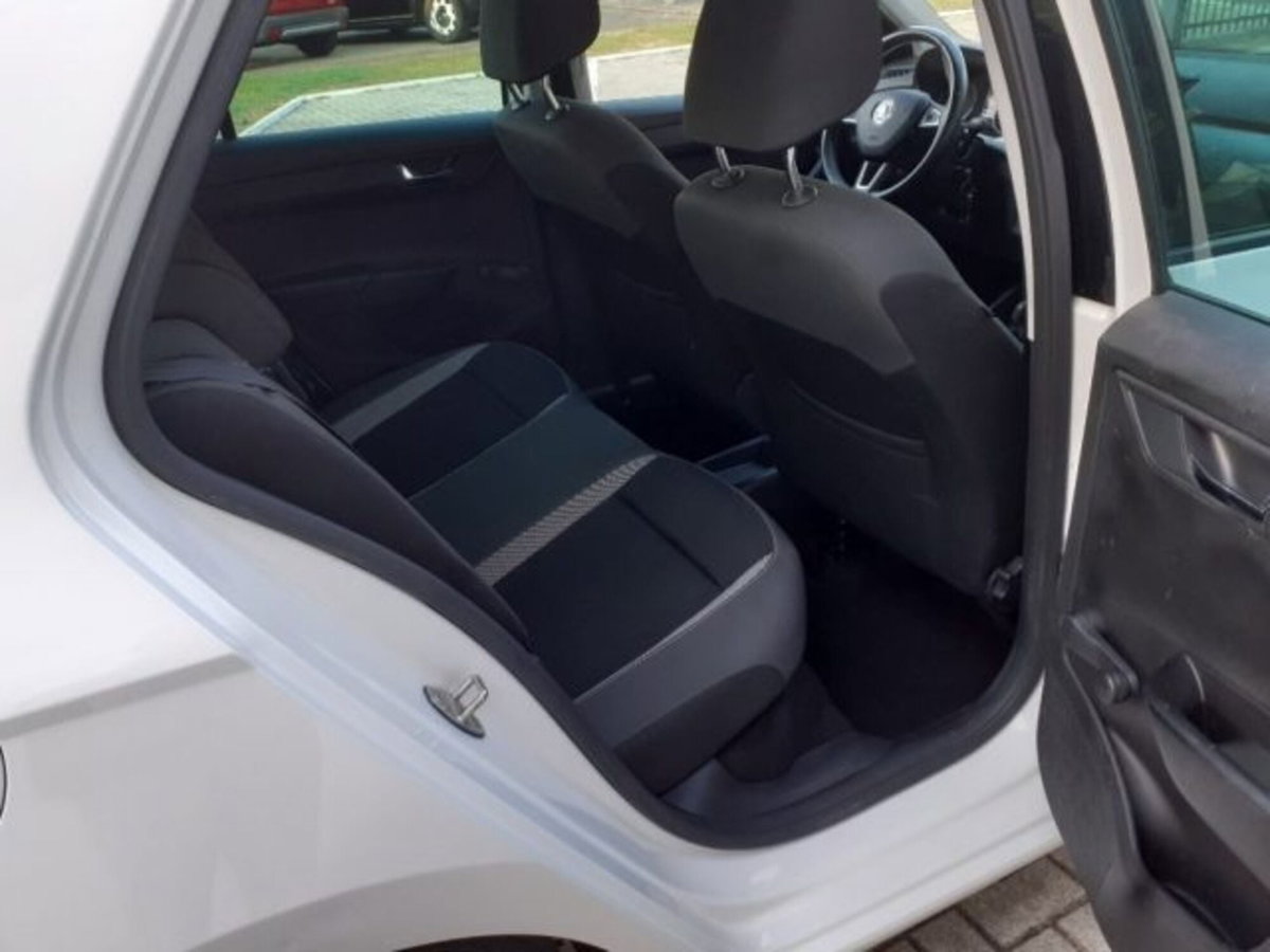 Skoda Fabia 1.4 TDI 75 CV Twin Color Design Edition Nero (7)