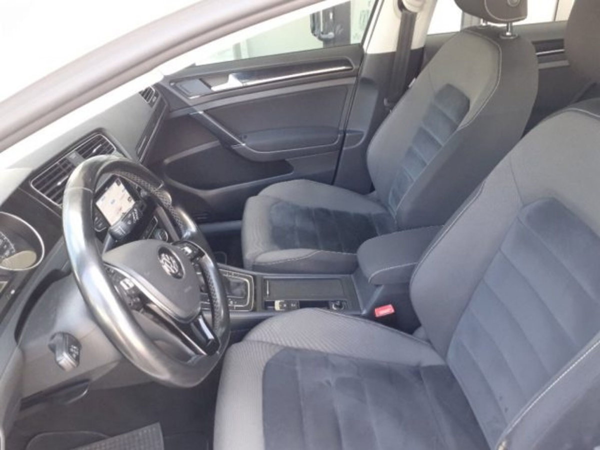 Volkswagen Golf 1.4 TGI DSG 5p. Highline BlueMotion (15)