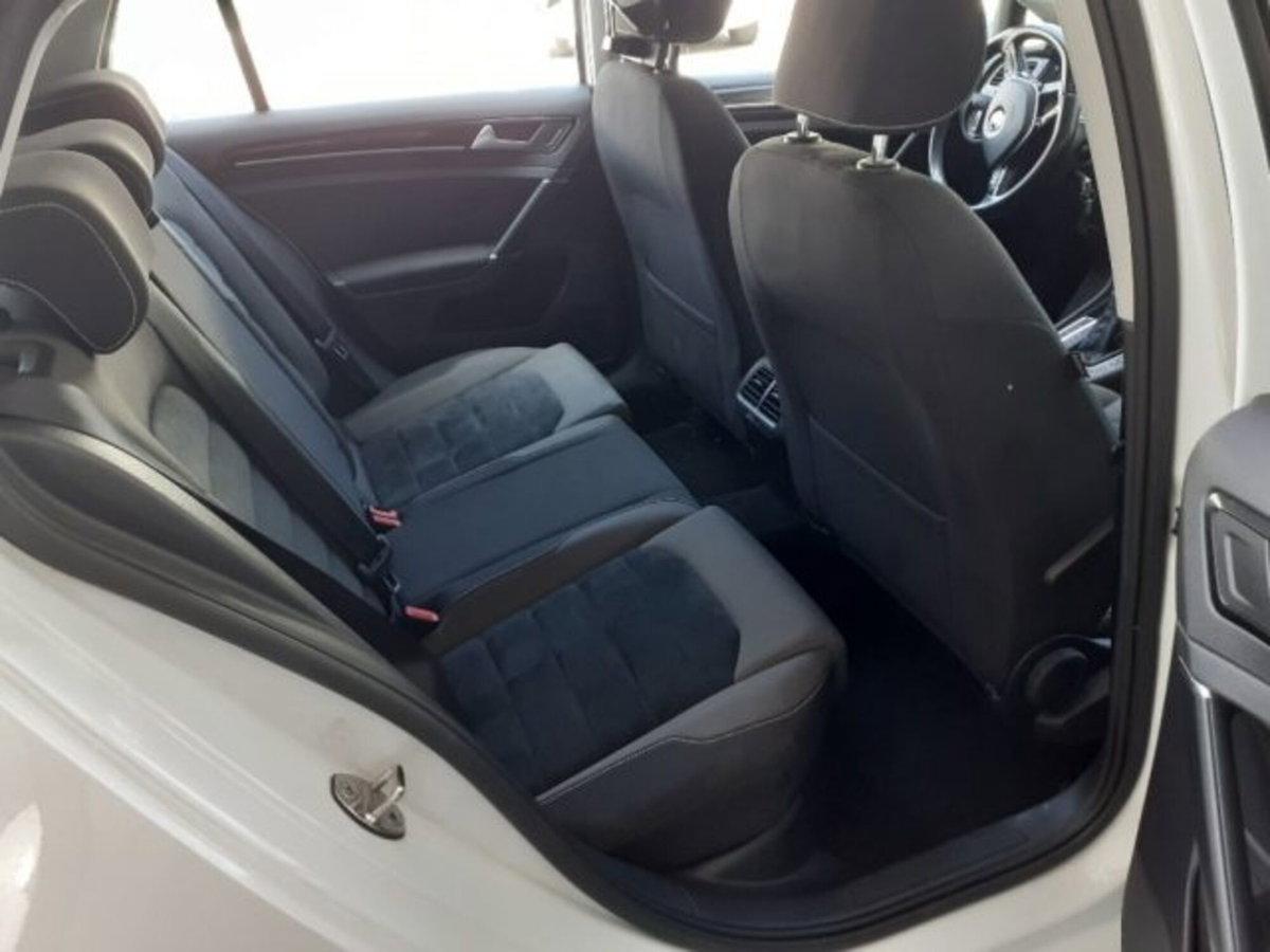 Volkswagen Golf 1.4 TGI DSG 5p. Highline BlueMotion (9)