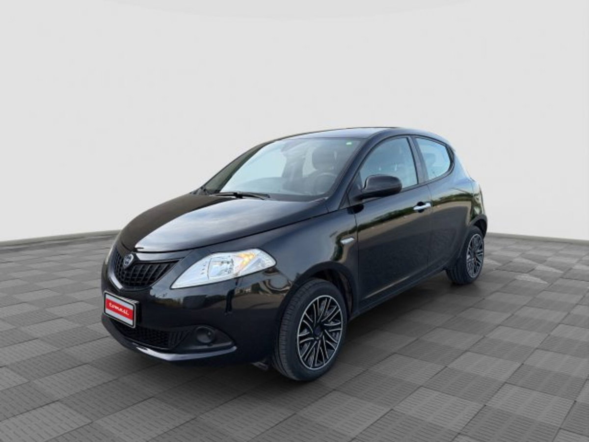 Lancia Ypsilon 1.0 FireFly 5 porte S&S Hybrid Silver Plus