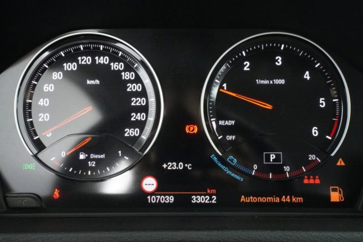 BMW X1 sDrive18d Advantage (7)