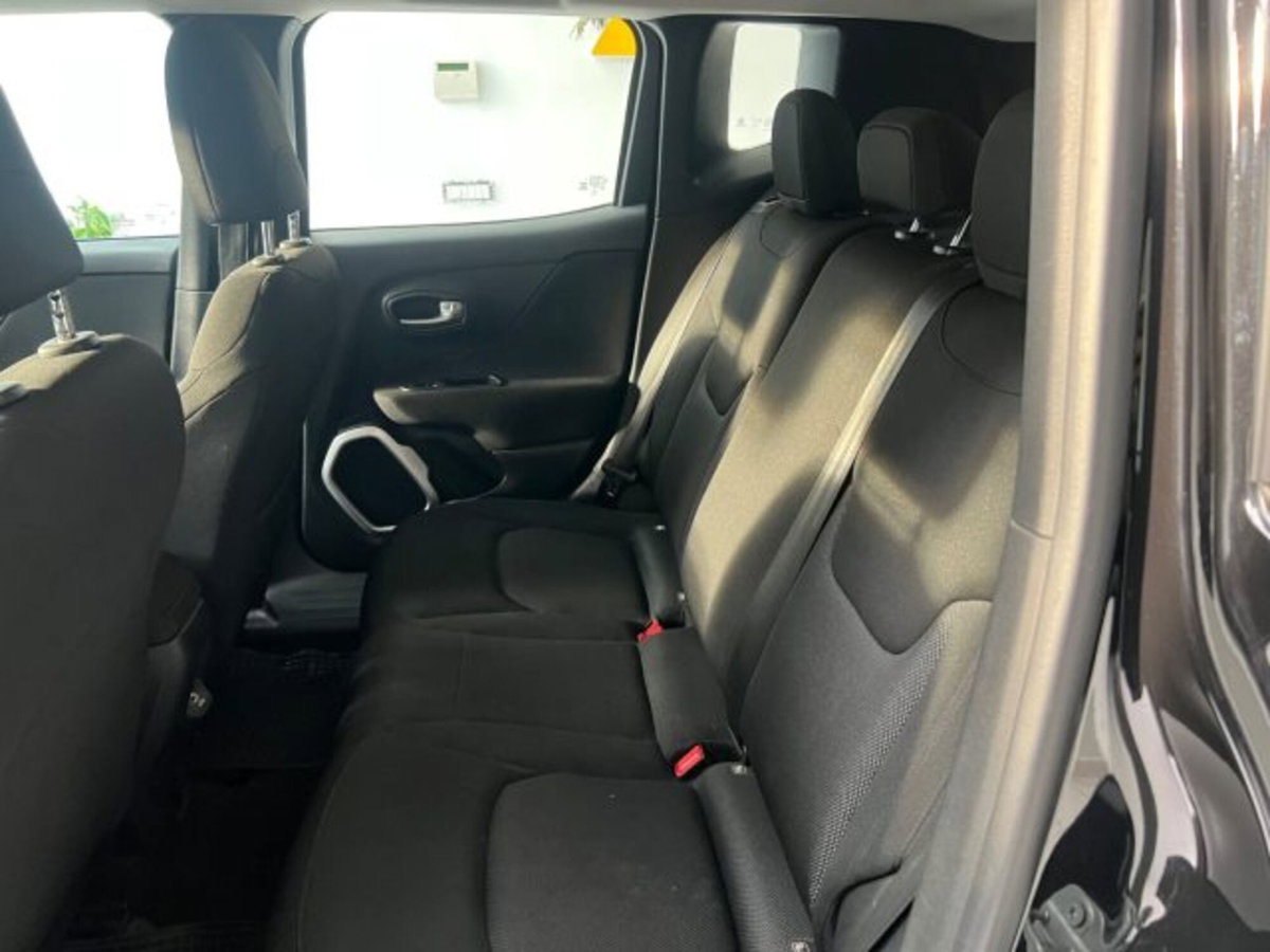 Jeep Renegade 1.6 Mjt DDCT 120 CV Limited (15)