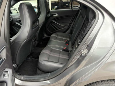 Mercedes-Benz Classe A 200 d Automatic 4Matic Premium (11)