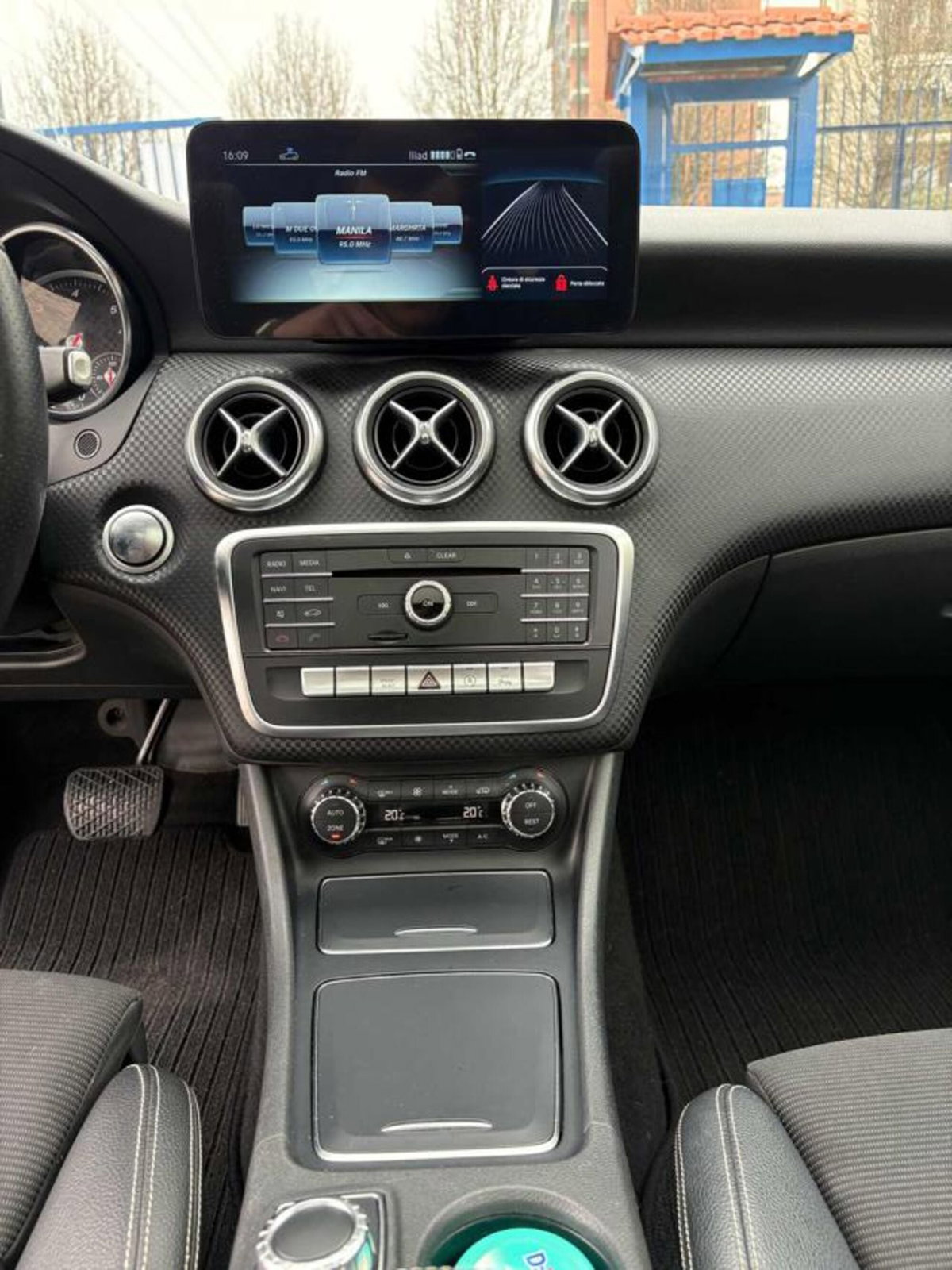 Mercedes-Benz Classe A 200 d Automatic 4Matic Premium (12)