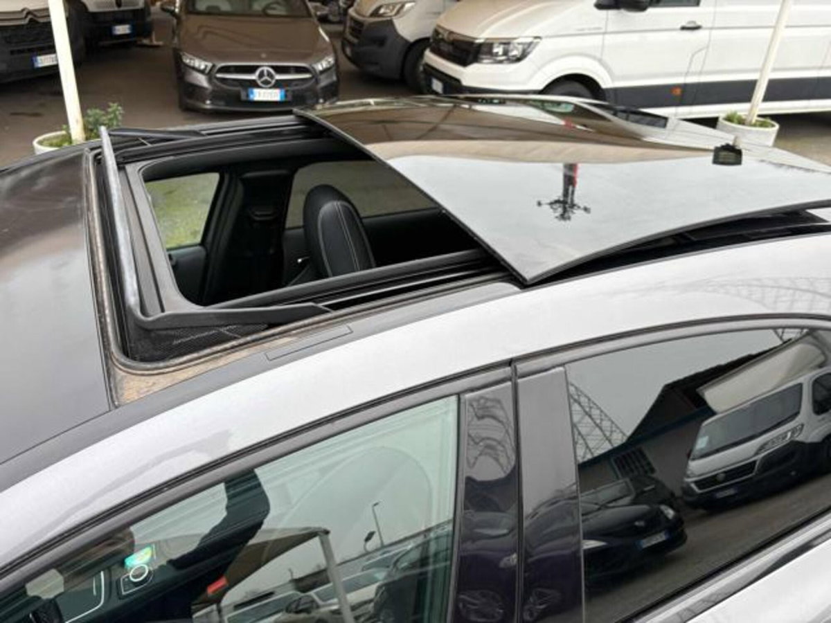 Mercedes-Benz Classe A 200 d Automatic 4Matic Premium (13)