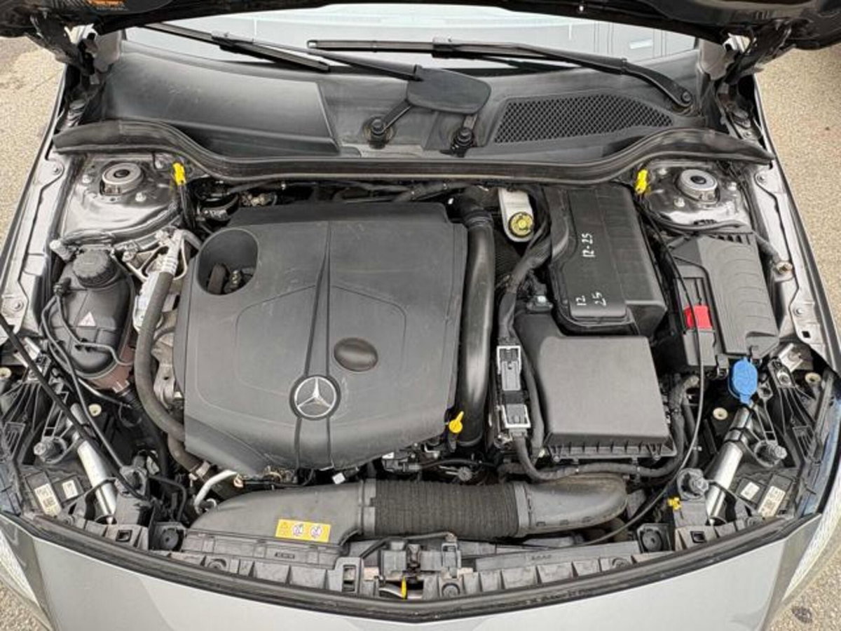 Mercedes-Benz Classe A 200 d Automatic 4Matic Premium (14)