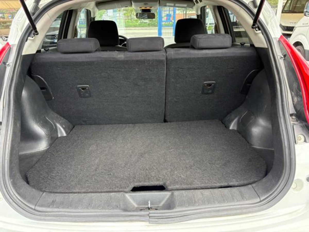 Nissan Juke 1.5 dCi Tekna (14)