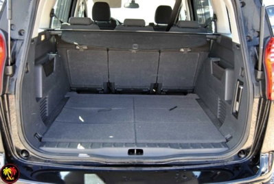 Peugeot 5008 2.0 HDi 150CV Active (15)