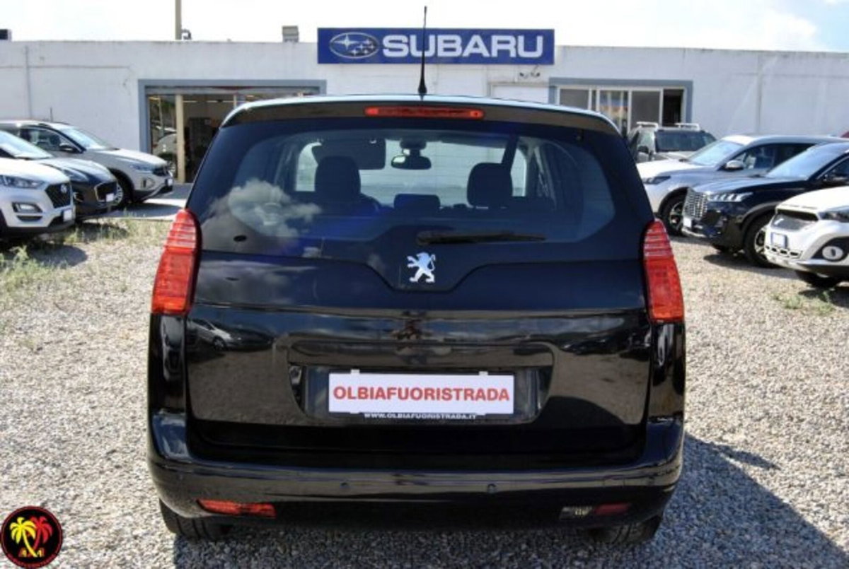 Peugeot 5008 2.0 HDi 150CV Active (16)