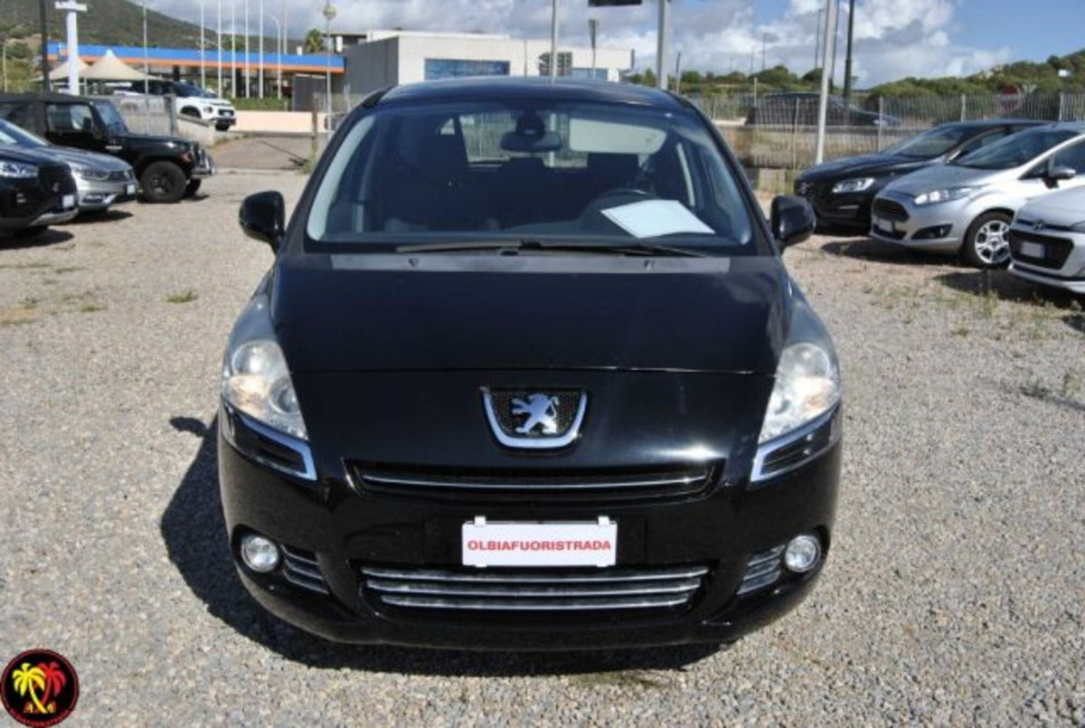 Peugeot 5008 2.0 HDi 150CV Active (3)