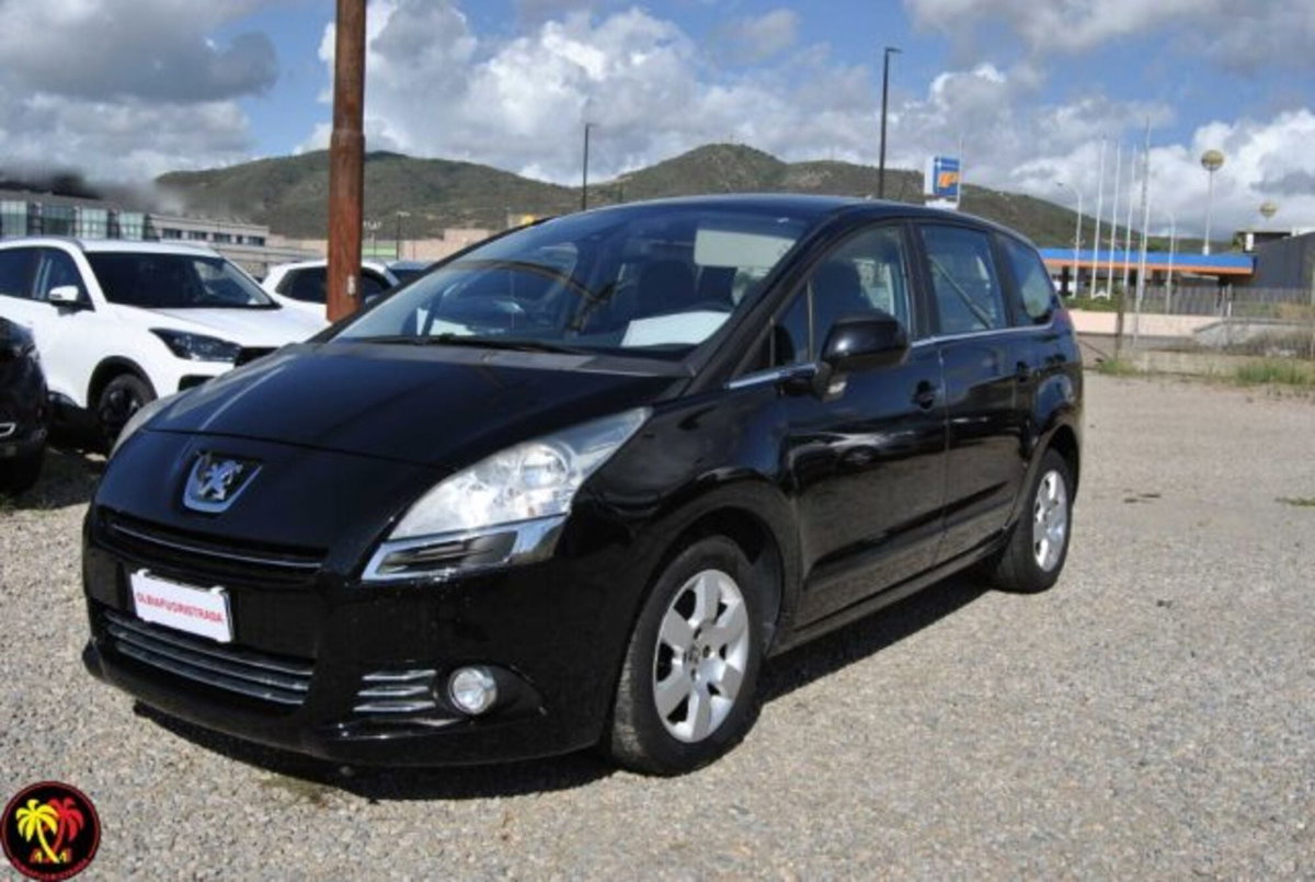 Peugeot 5008 2.0 HDi 150CV Active (4)