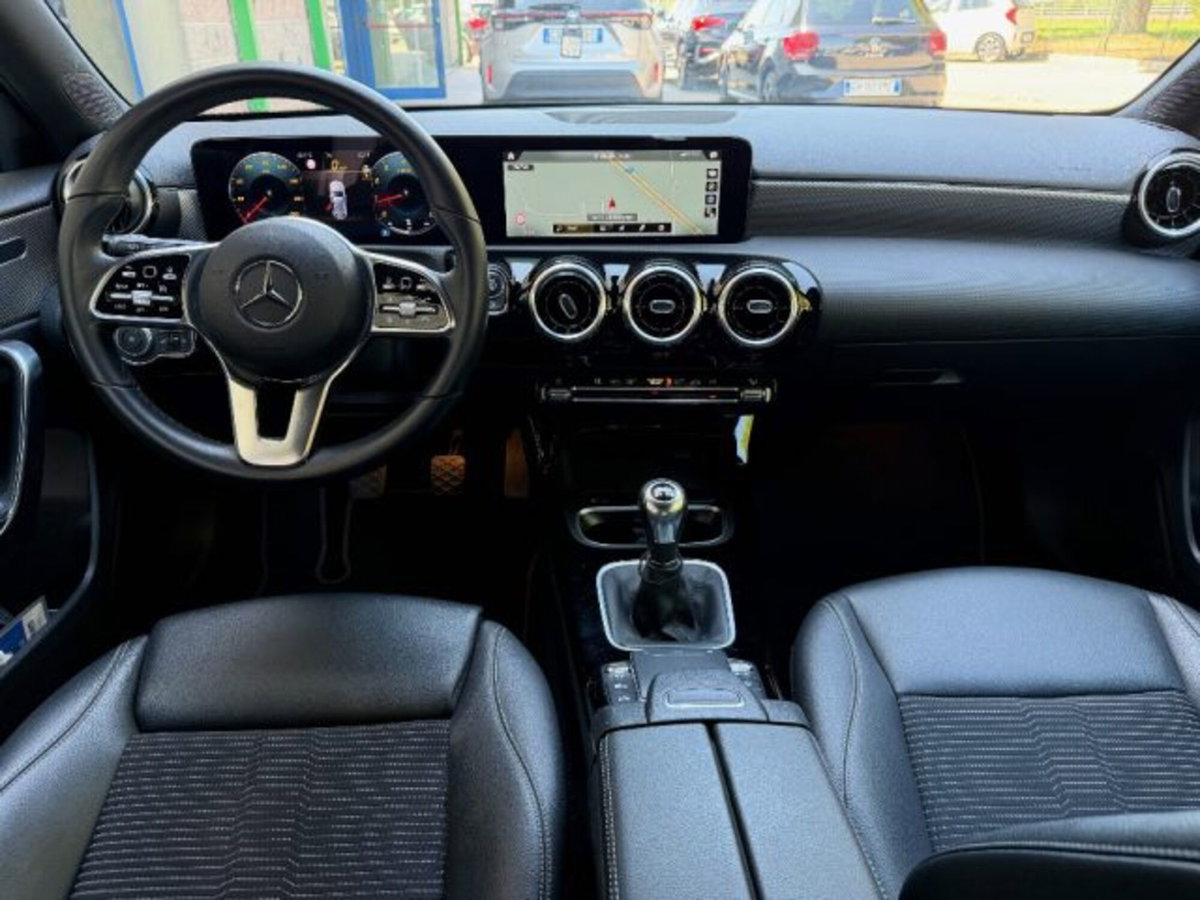 Mercedes-Benz Classe A 160 Sport (10)