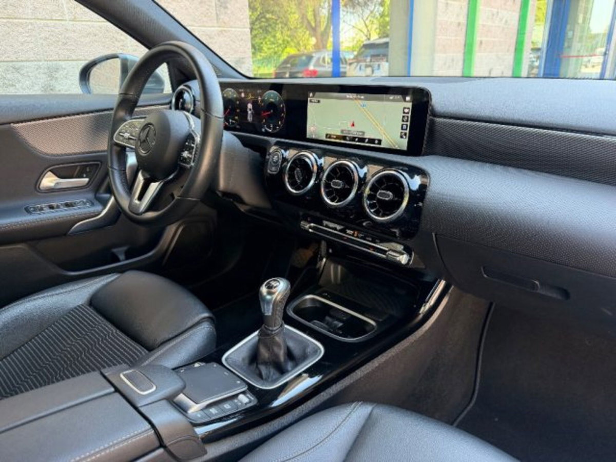 Mercedes-Benz Classe A 160 Sport (13)