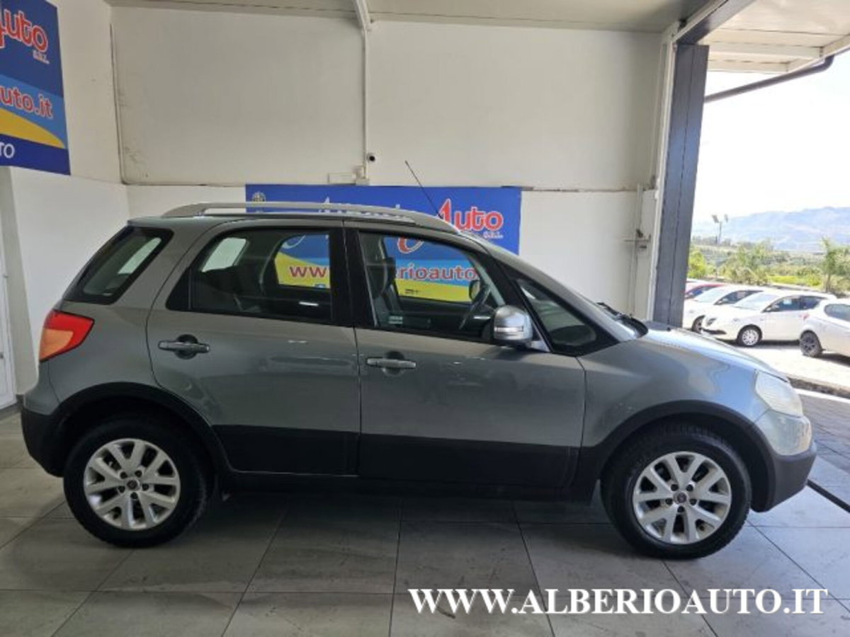 Fiat Sedici 2.0 MJT 16V DPF 4x4 Emotion (3)