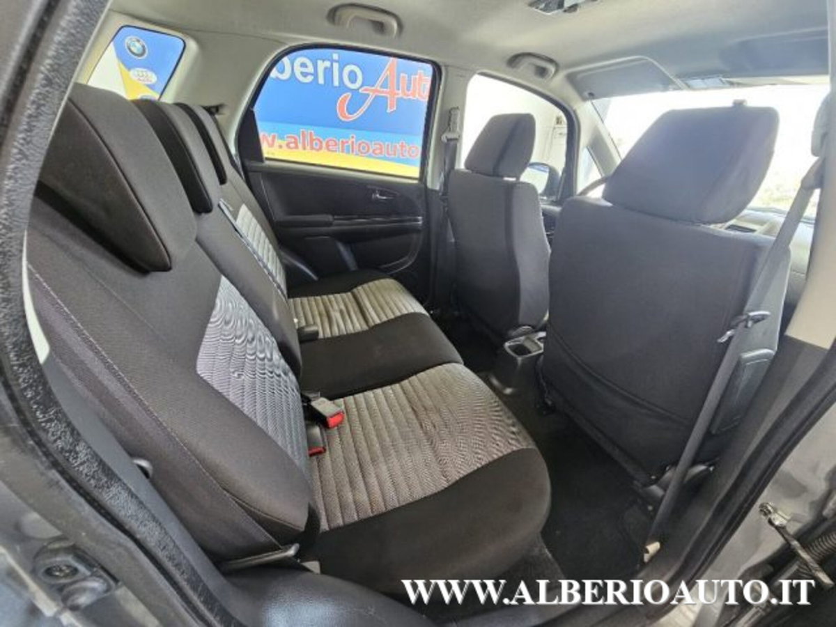 Fiat Sedici 2.0 MJT 16V DPF 4x4 Emotion (8)