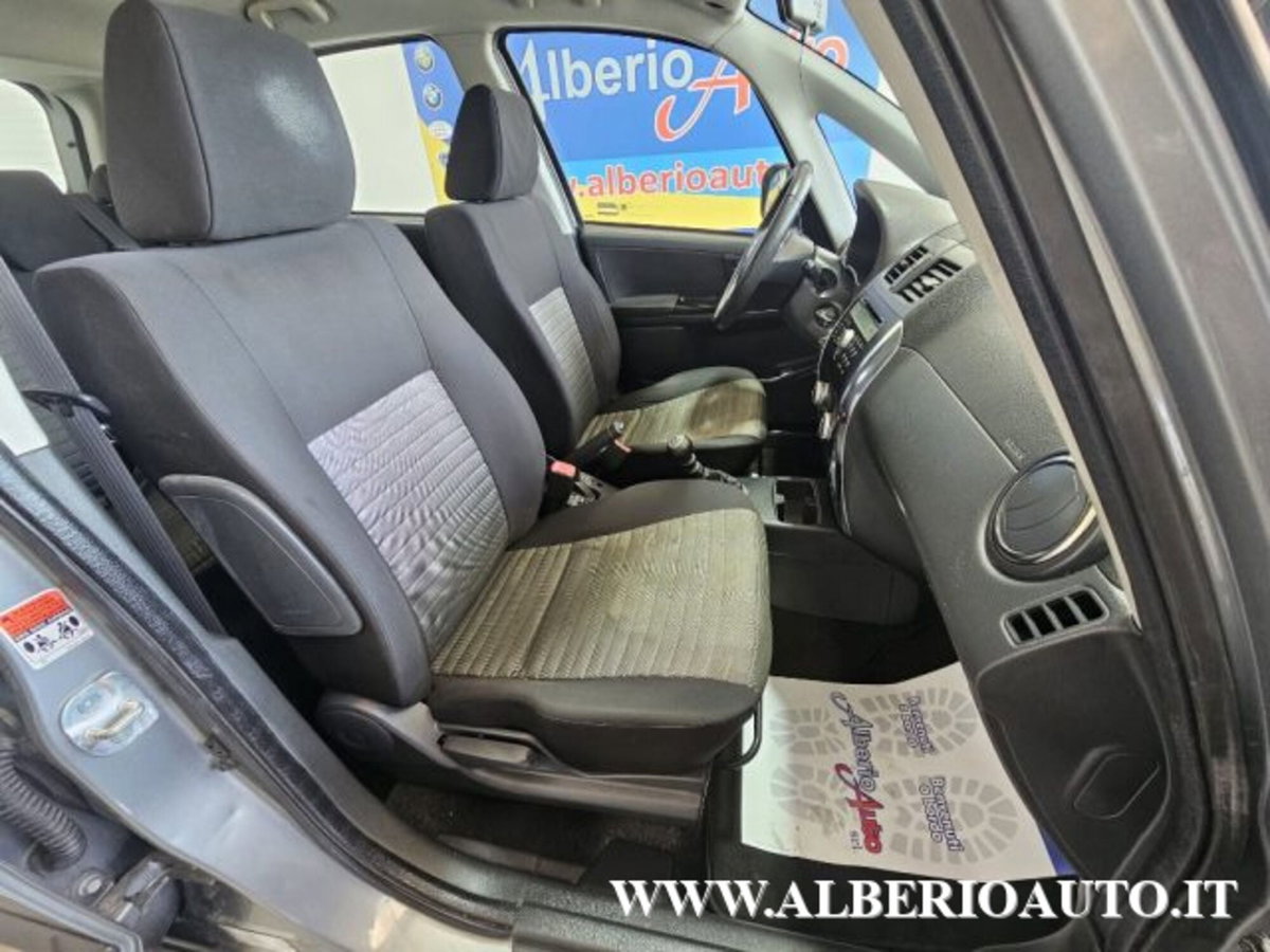 Fiat Sedici 2.0 MJT 16V DPF 4x4 Emotion (9)