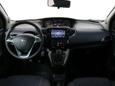 Lancia Ypsilon 1.0 FireFly 5 porte S&S Hybrid Ecochic Gold (13)