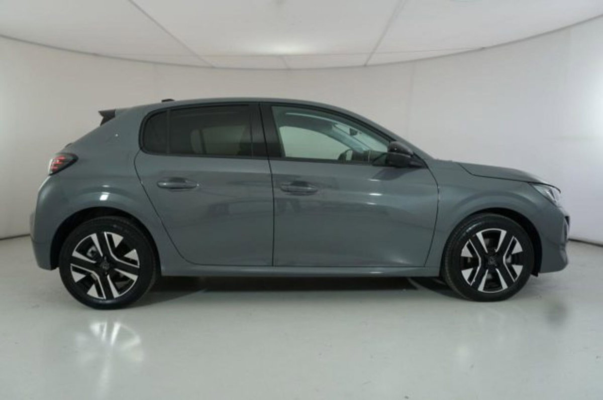 Peugeot 208 1.2 puretech Active s&s 100cv (4)