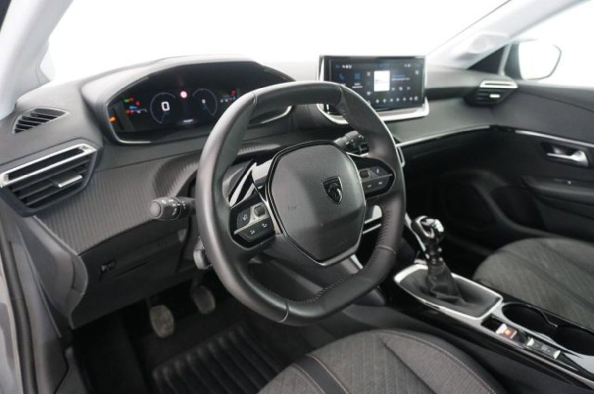 Peugeot 208 1.2 puretech Active s&s 100cv (7)