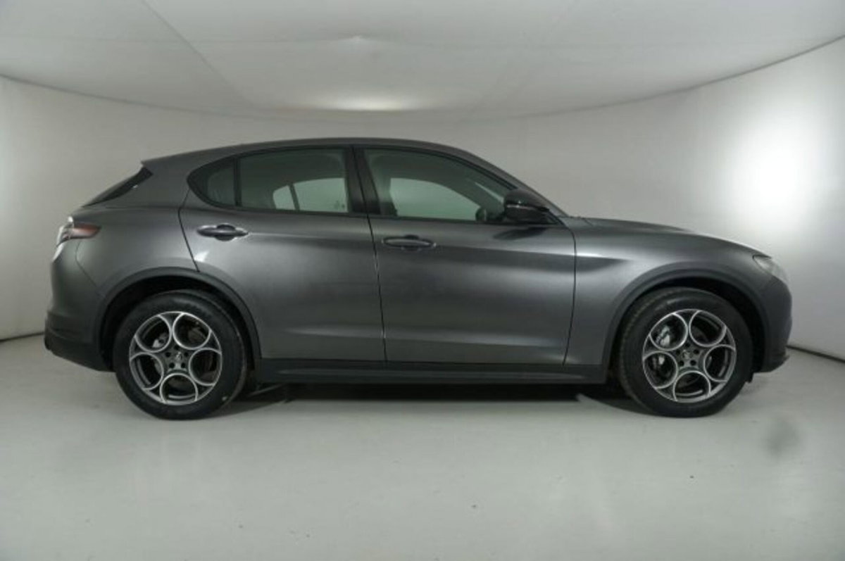 Alfa Romeo Stelvio Stelvio 2.2 Turbodiesel 160 CV AT8 RWD Sprint (4)