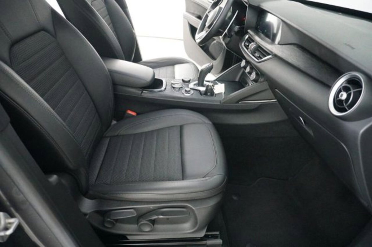 Alfa Romeo Stelvio Stelvio 2.2 Turbodiesel 160 CV AT8 RWD Sprint (9)