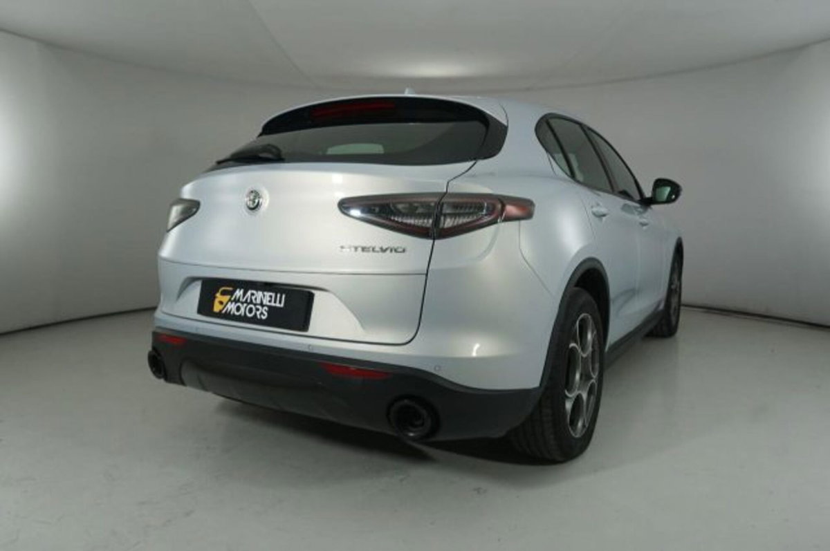 Alfa Romeo Stelvio Stelvio 2.2 Turbodiesel 160 CV AT8 RWD Sprint (2)