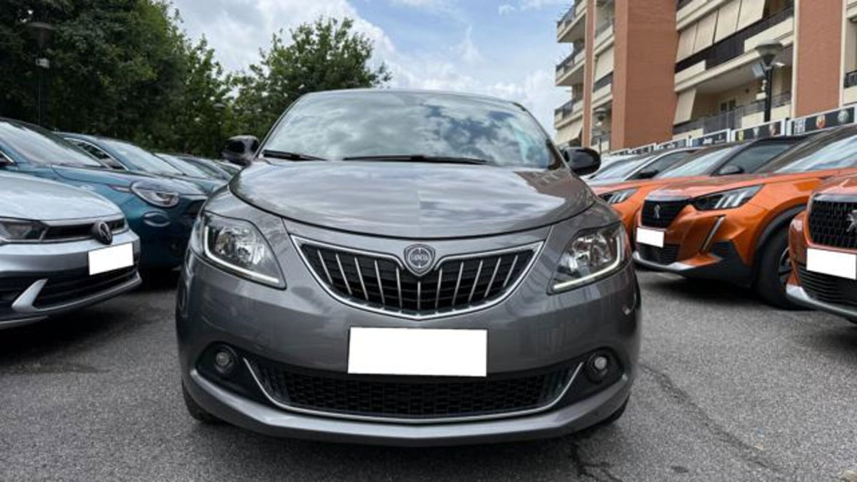 Lancia Ypsilon 1.0 FireFly 5 porte S&S Hybrid Ecochic A. Ferretti (20)