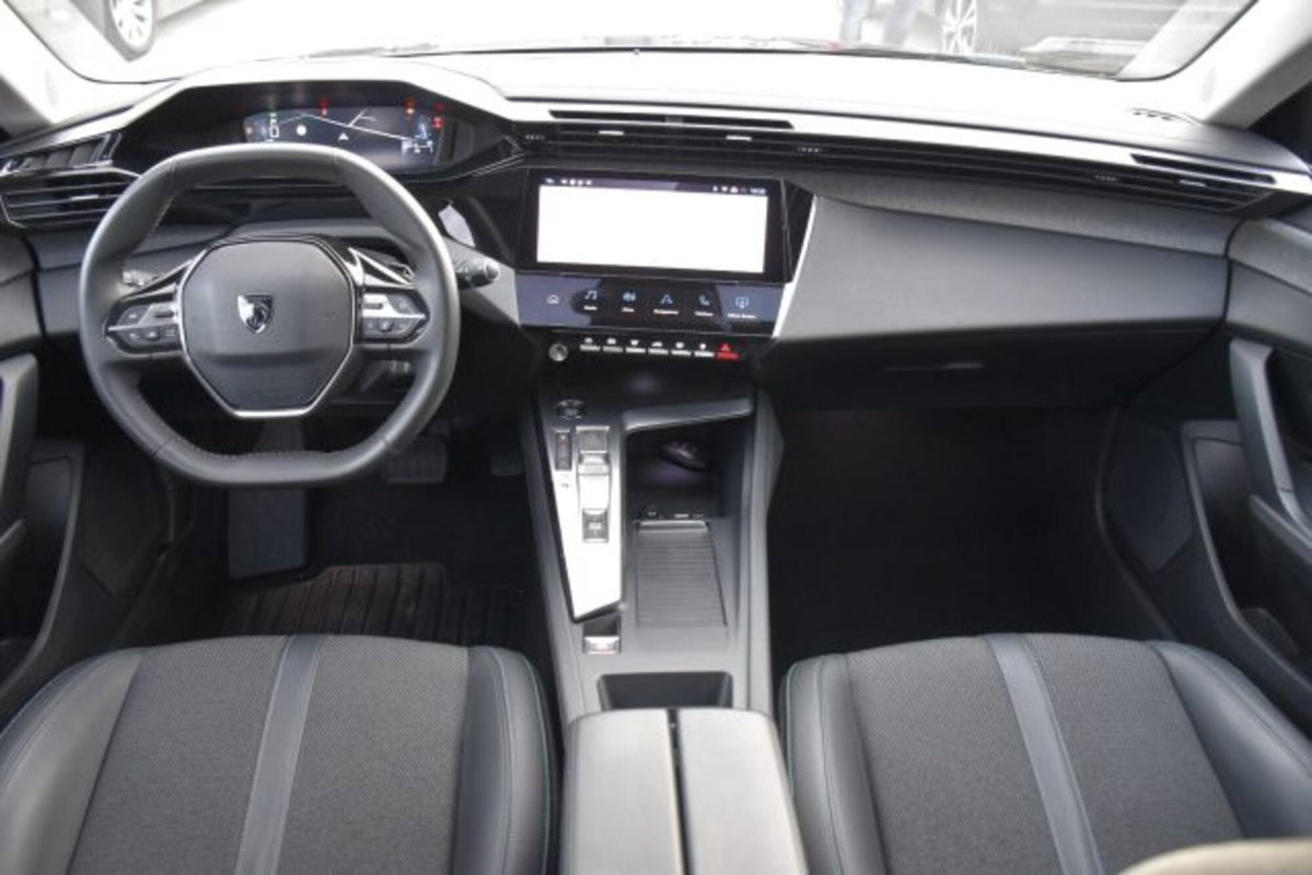 Peugeot 308 BlueHDi 130 S&S EAT8 Allure Pack (7)