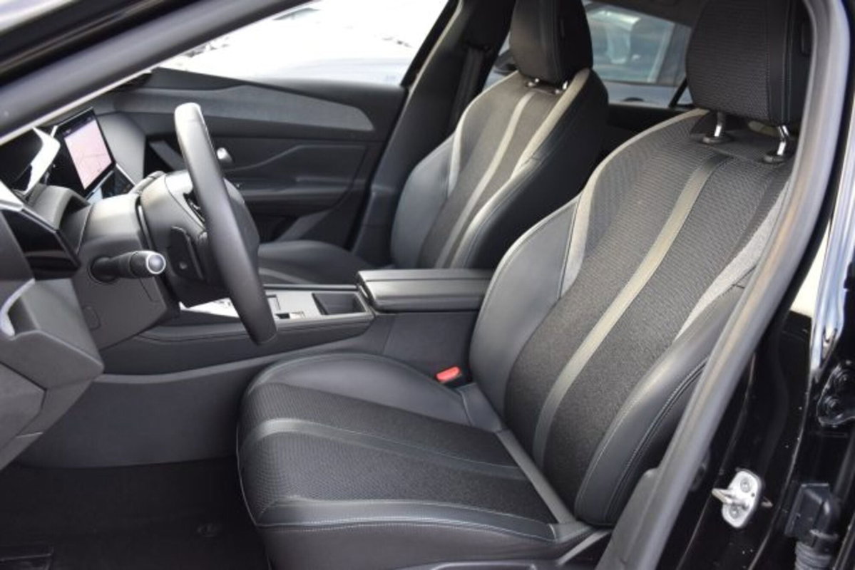 Peugeot 308 BlueHDi 130 S&S EAT8 Allure Pack (8)