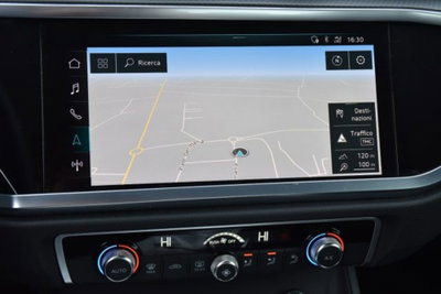 Audi Q3 35 TDI quattro S tronic Business (10)