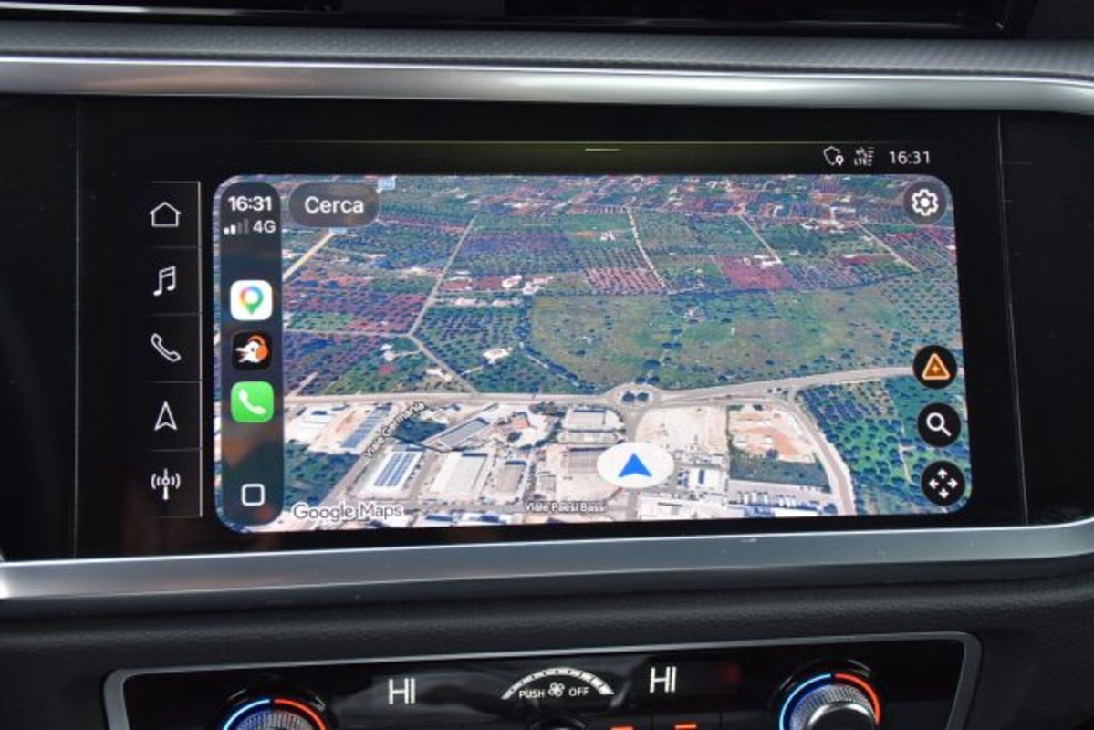 Audi Q3 35 TDI quattro S tronic Business (12)