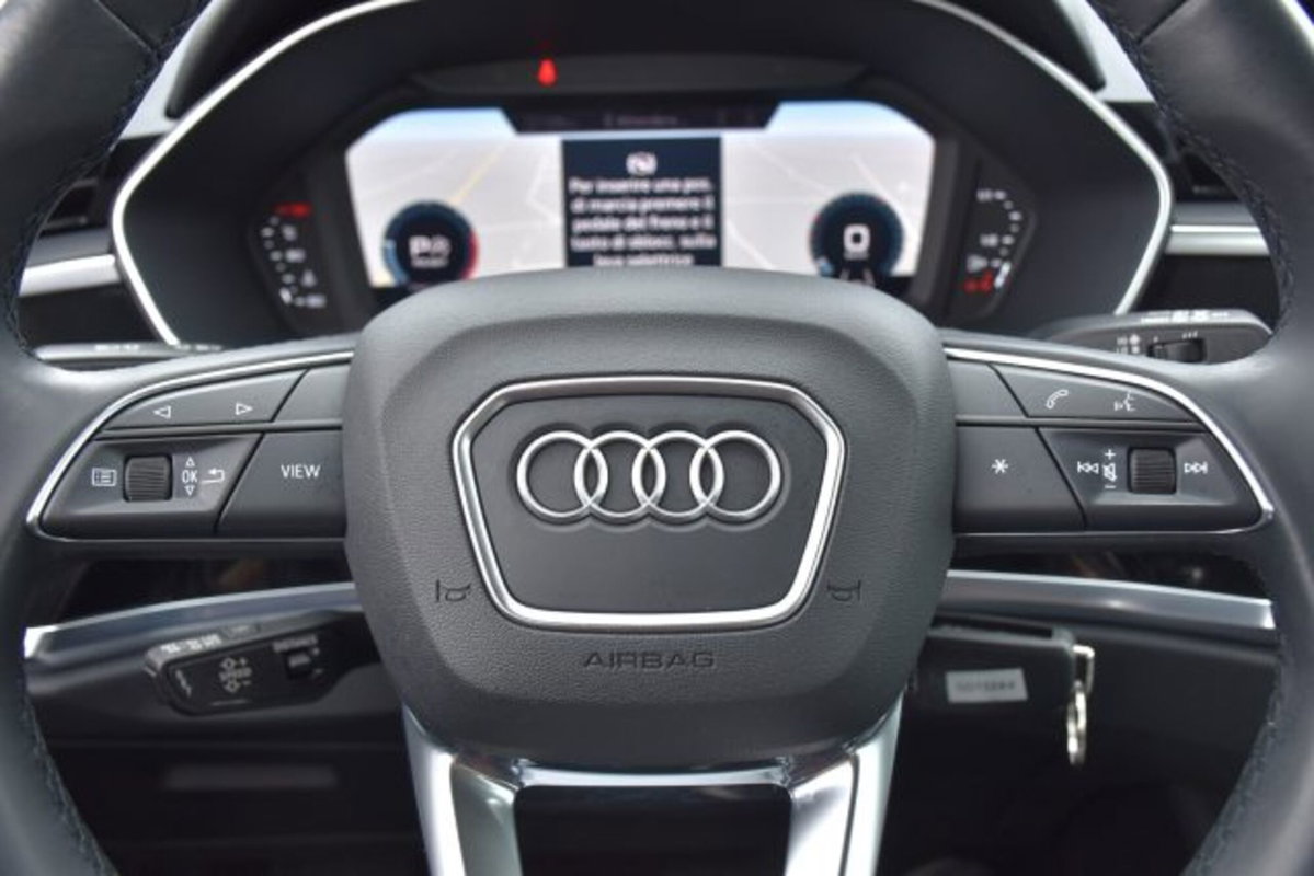 Audi Q3 35 TDI quattro S tronic Business (13)