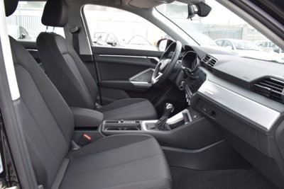 Audi Q3 35 TDI quattro S tronic Business (19)
