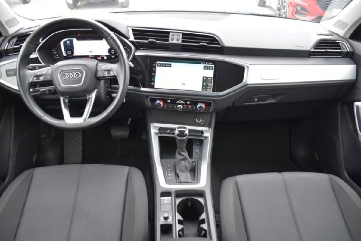 Audi Q3 35 TDI quattro S tronic Business (7)
