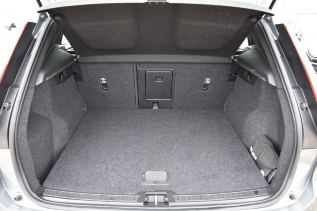 Volvo XC40 D3 Geartronic Momentum (16)