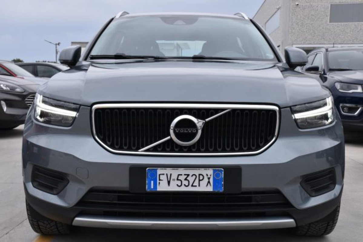 Volvo XC40 D3 Geartronic Momentum (2)