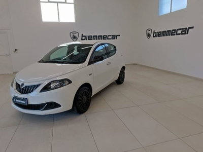 Lancia Ypsilon 1.0 FireFly 5 porte S&S Hybrid Ecochic Gold usata