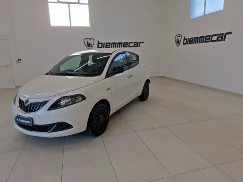 Lancia Ypsilon 1.0 FireFly 5 porte S&S Hybrid Ecochic Gold