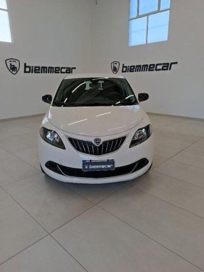 Lancia Ypsilon 1.0 FireFly 5 porte S&S Hybrid Ecochic Gold (3)
