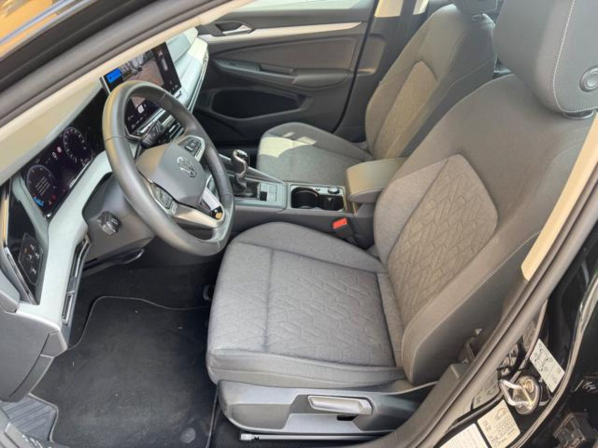 Volkswagen Golf 2.0 tdi Life 115cv (12)