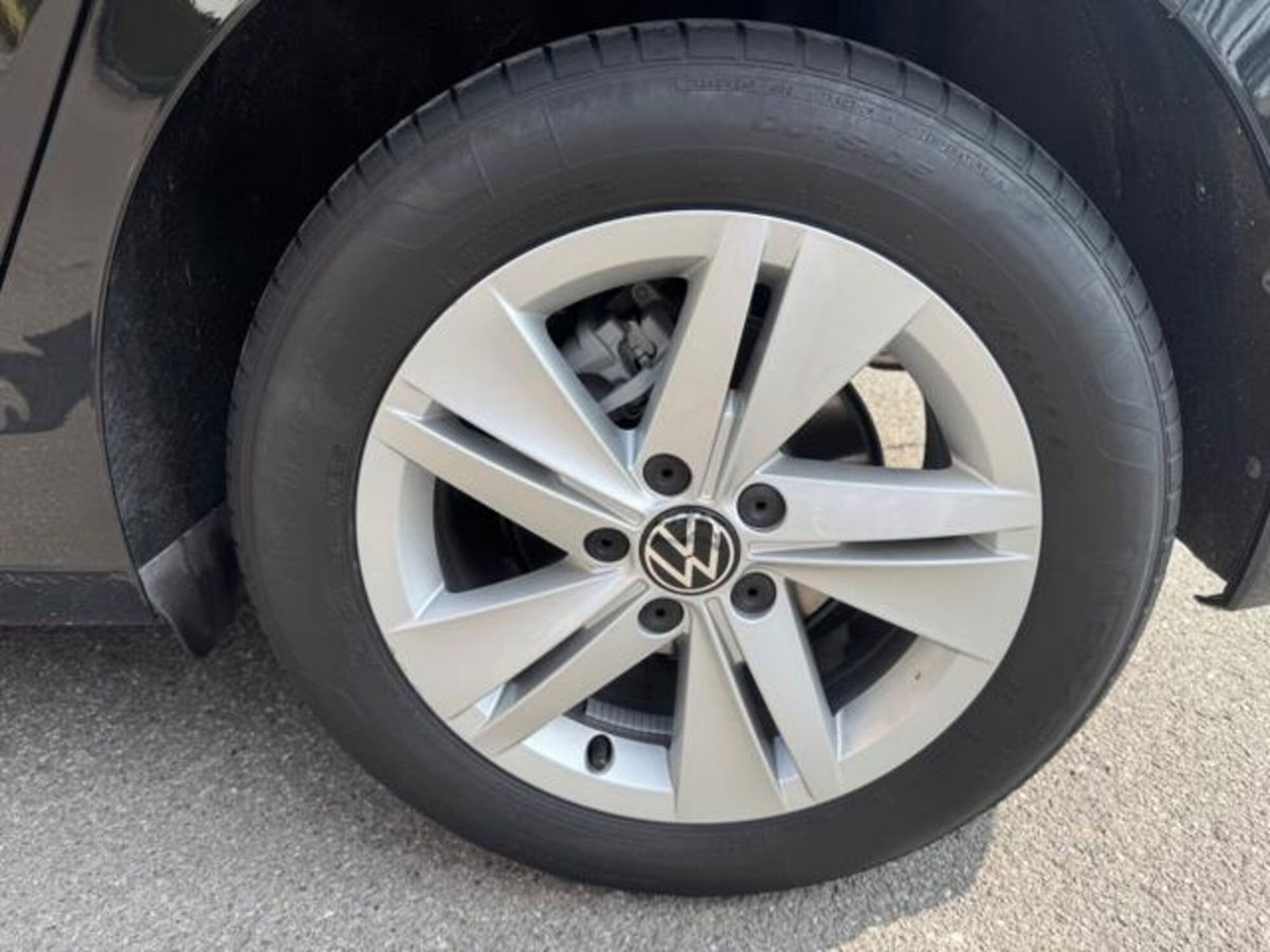 Volkswagen Golf 2.0 tdi Life 115cv (16)