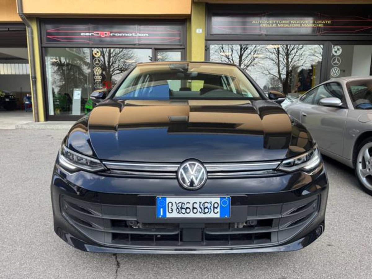 Volkswagen Golf 2.0 tdi Life 115cv (2)