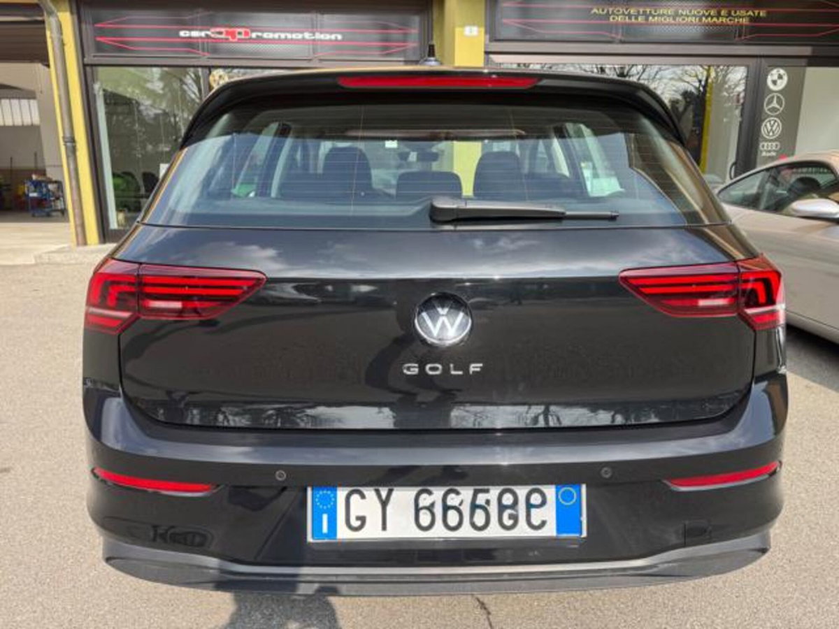 Volkswagen Golf 2.0 tdi Life 115cv (6)