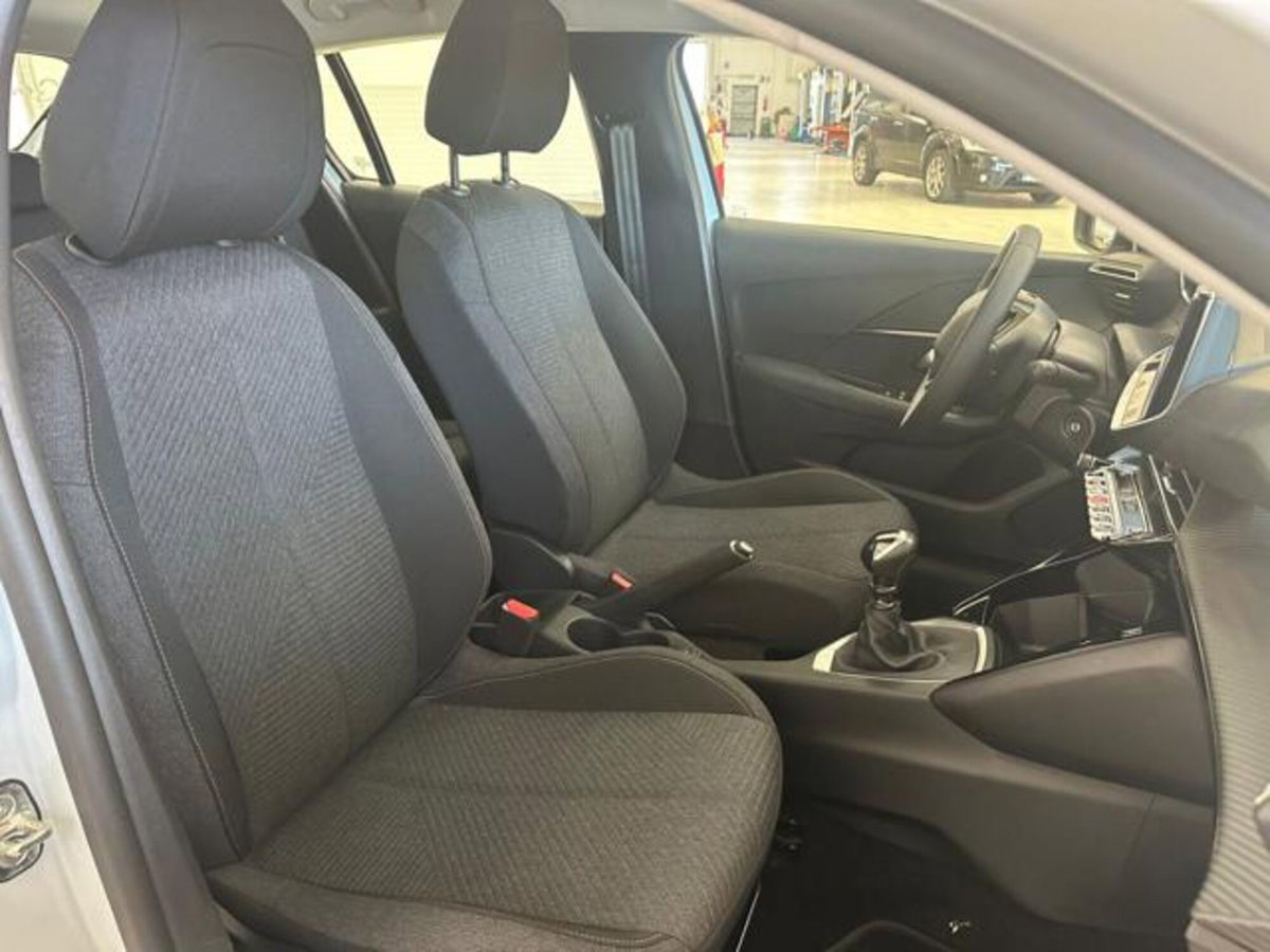 Peugeot 208 1.2 puretech Active s&s 100cv (11)