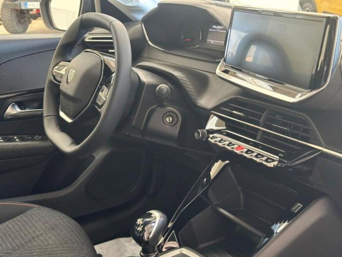 Peugeot 208 1.2 puretech Active s&s 100cv (12)