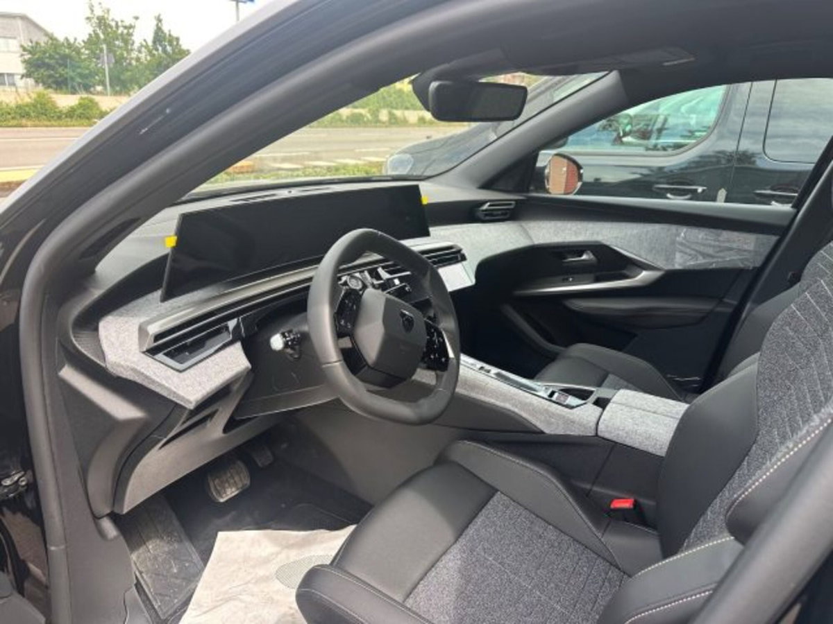 Peugeot 3008 1.2 hybrid Allure Business 145cv e-dcs6 (6)